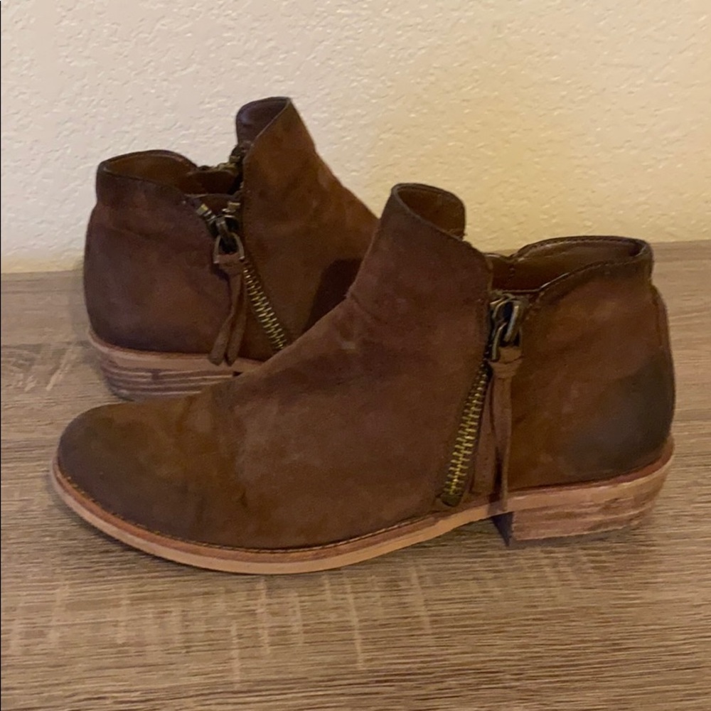 GB A-Lister Leather Block Heel Booties